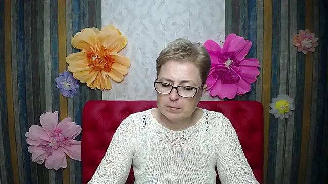 EmiliaGree – Live XXX-chat