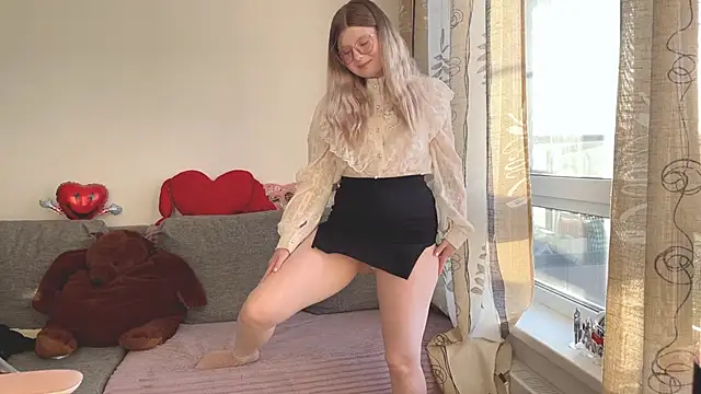 YukiBlush Adlı Modelin Canlı XXX Sohbeti