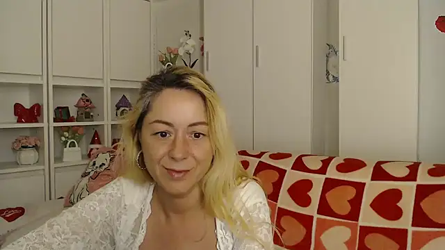 Chat XXX Live _karolynesyera_