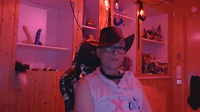 AskAveryAnything Show Webcam