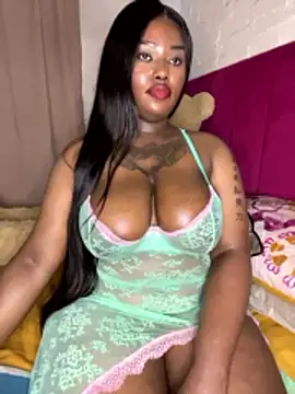 QUEEN_NOBUHLE_FEMDOM_777のウェブカメラショー