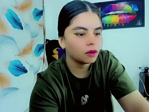 Maddi_ivanova2026n Webbikameraesitys