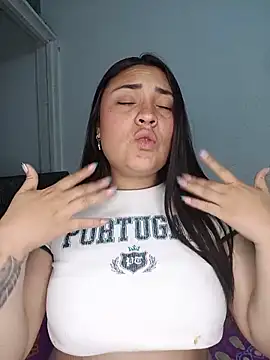 -brendda- Live XXX-Chat