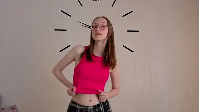 Show modela EstelleCondra na web-kameri