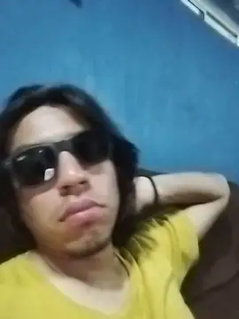 AlexAlejandro13 网络视讯表演