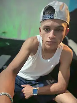 Boyxcock7 网络视讯表演
