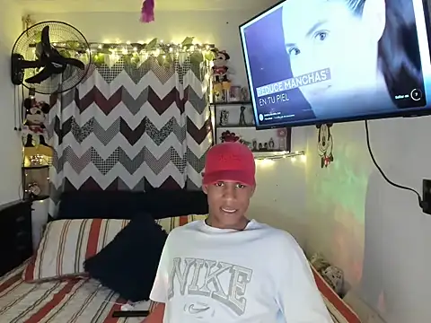 Show de JUANBIGCOCK21CM na webcam