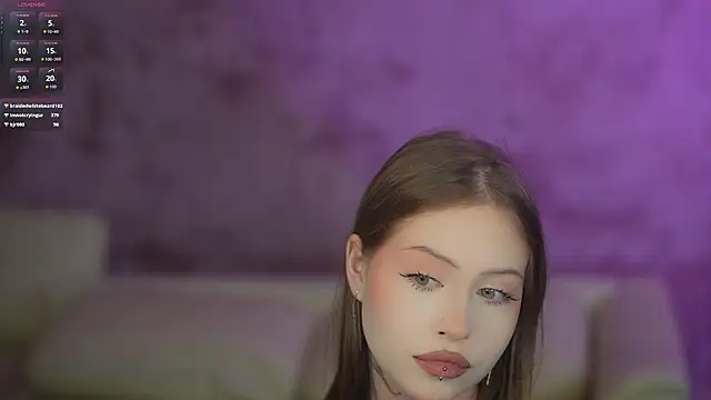 Онлайн чат XXX Esmie_Smile
