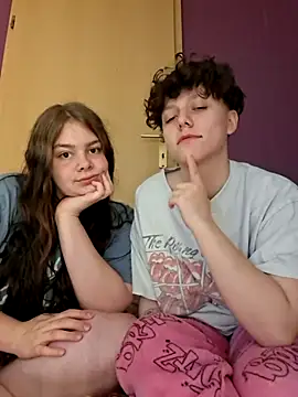 BellaHoneyyn Webbikameraesitys