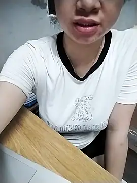 Girl_lovebaby Show Webcam