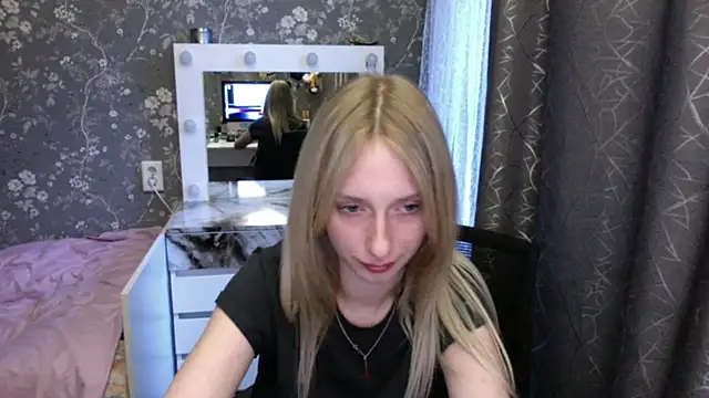 AliceTwinkle's Live XXX Chat