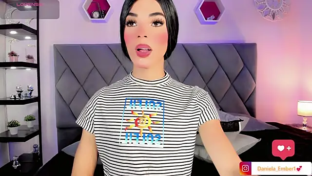 عرض كام Amira_Ember