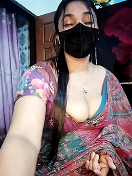 Show modela Tina-Sen na web-kameri