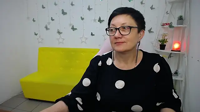 EmilyL0ve 라이브 XXX 채팅