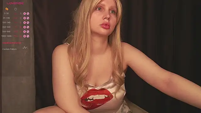nutcrew Live XXX Chat