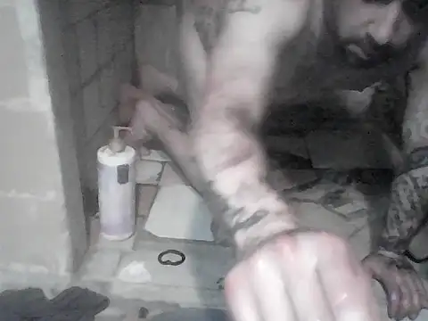 Živý XXX chat Twoslipperywhenwett