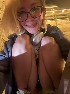SweetBunnyGF's Live XXX Chat