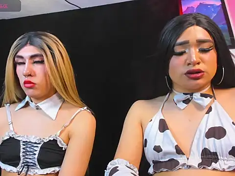 naughty_trans_dolls Webcam show