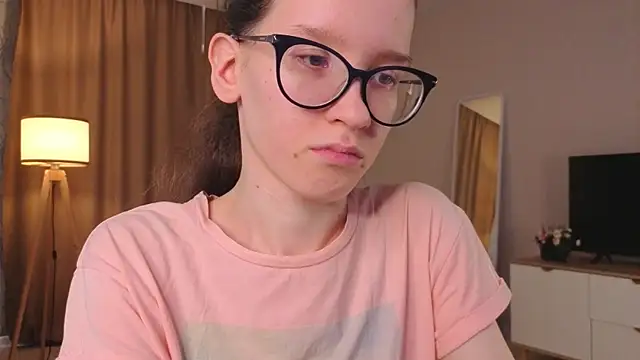 BettyBrowni 现场XXX聊天