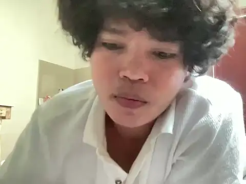 Yel911 网络视讯表演