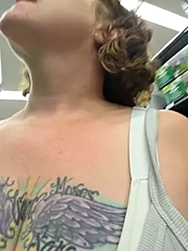 julimonroe's Live XXX Chat