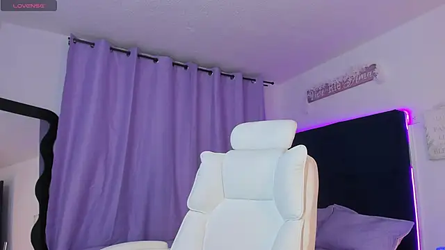 Chat XXX ao vivo de Celestee_21