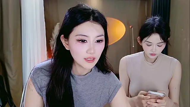 Banana-Milk69 网络视讯表演