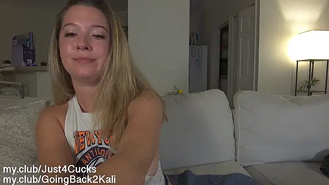 boomboomr00m Show in webcam
