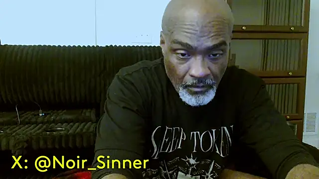 Chat XXX en directo de sinnernoir