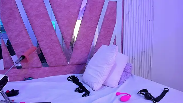 Chat XXX en directo de Wonderkloe_