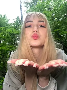 MarlboroWeb Live XXX-chat