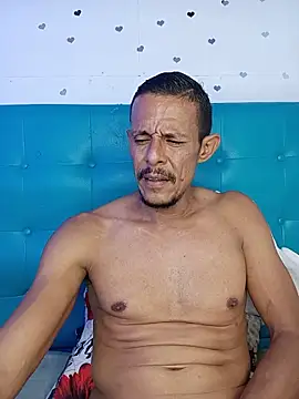 El_junior21 élő XXX-chatje