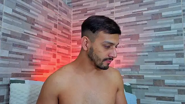 Show modela joelcallvil1 na web-kameri