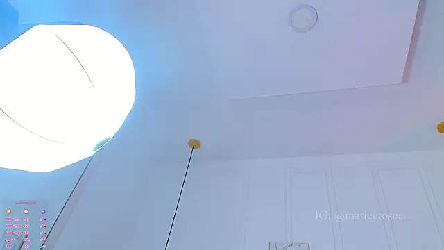 Mariee_rosee Pertunjukan Webcam