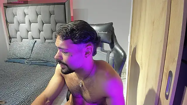 Chat +18 de justin_lenox ao vivo