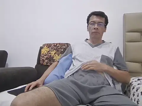 Webkamerová show skinnylatino51