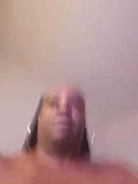 Thickkemzz41's Webcam Show