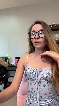 Вебкам-шоу Mini_girl_do_it_better