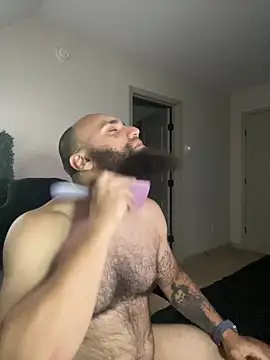 MastaWolfy's Live XXX Chat