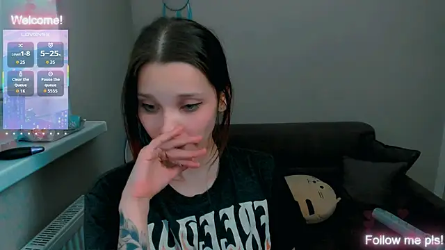 Kitten_Alissa Chat XXX in diretta