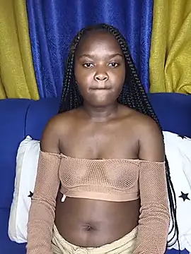 little_creamy's Live XXX Chat