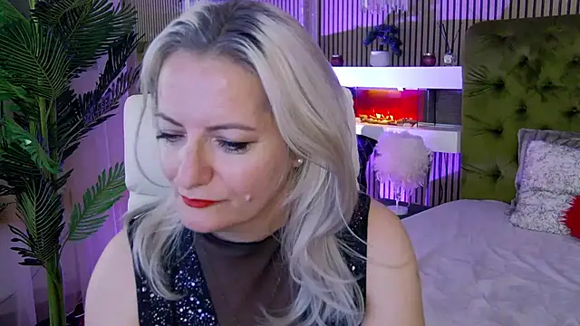 LadyTouch Chat XXX live