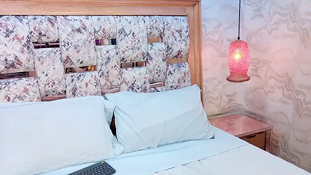 violeta_duval Show in webcam