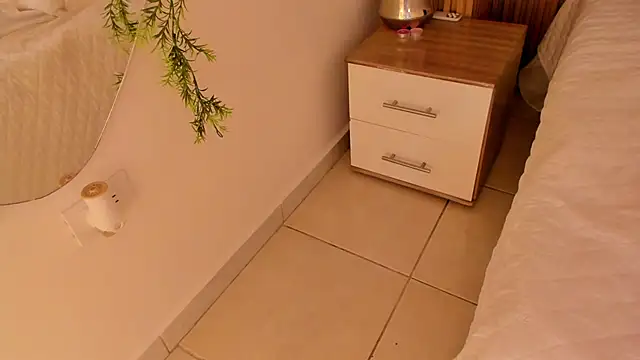 Samantha_Sra_ 现场XXX聊天