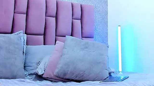 Živý XXX chat DianaRed_