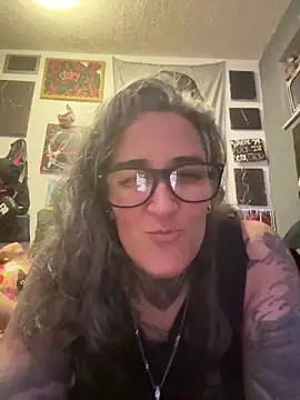 inkdmagz Chat XXX in diretta