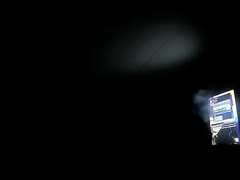Bi_curious86's Webcam Show