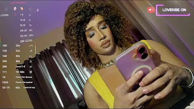 Molly_McQueen Pertunjukan Webcam