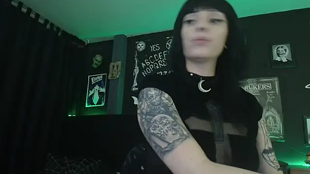 Goddess_Mortem Chat XXX in diretta
