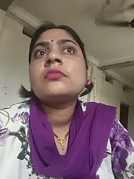 Aanushaka's Live XXX Chat